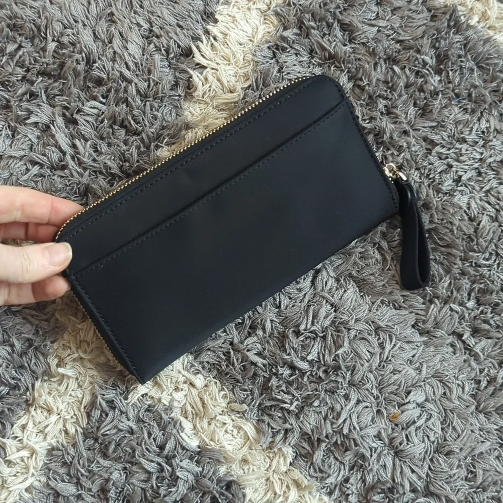 Kate Spade New York Chelsea Large Continental Wallet Black And Gold